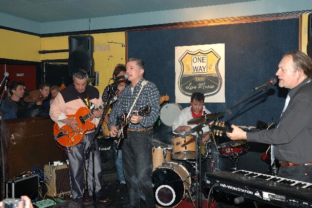 min 2006 11 17 one way 177